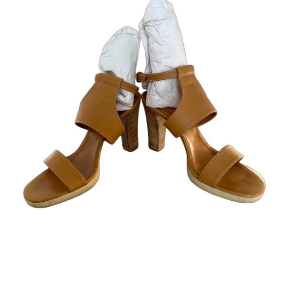 TOD'S LEATHER SANDALS - Picture 2 of 8